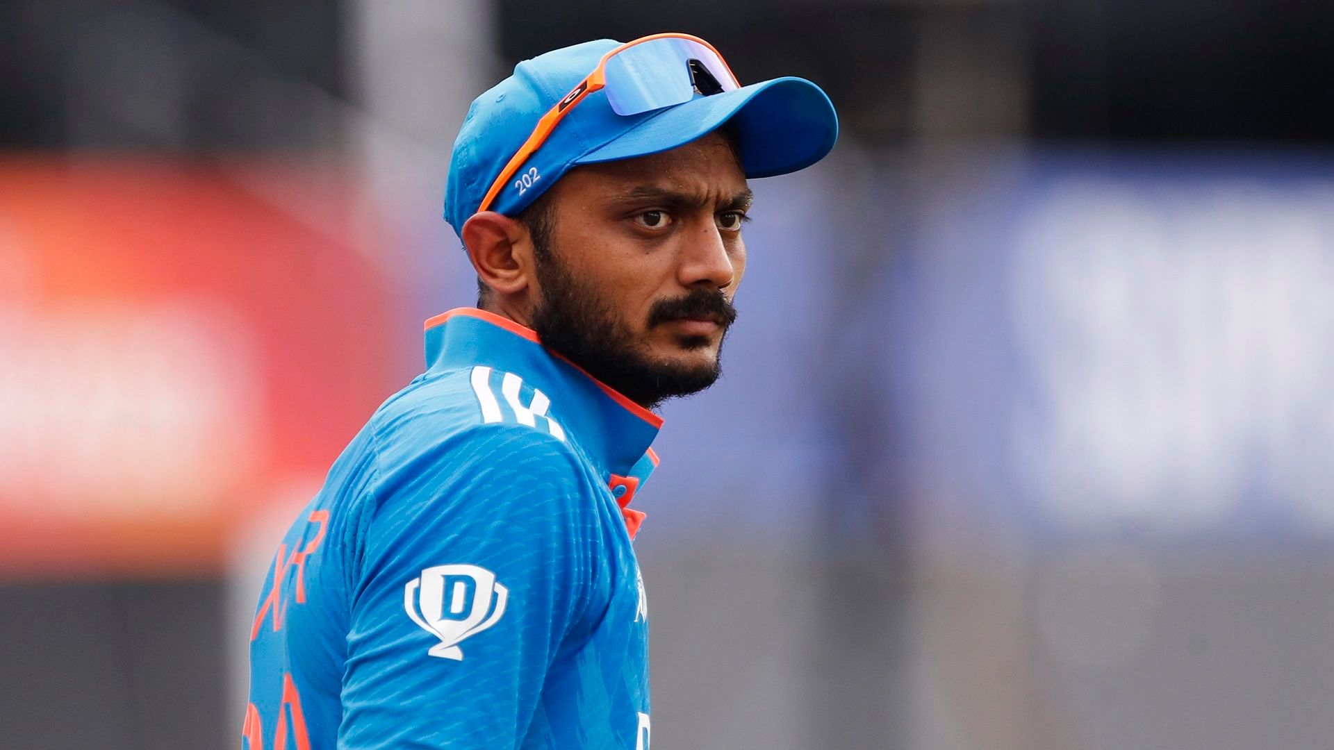 IND vs AUS: टी20 टीम से बाहर होने के अगले ही दिन अक्षर पटेल ने दिलाई भारत को जीत, प्लेयर ऑफ द मैच बनने के बाद बोले- डरने का... अक्षर पटेल बने प्लेयर ऑफ द मैच