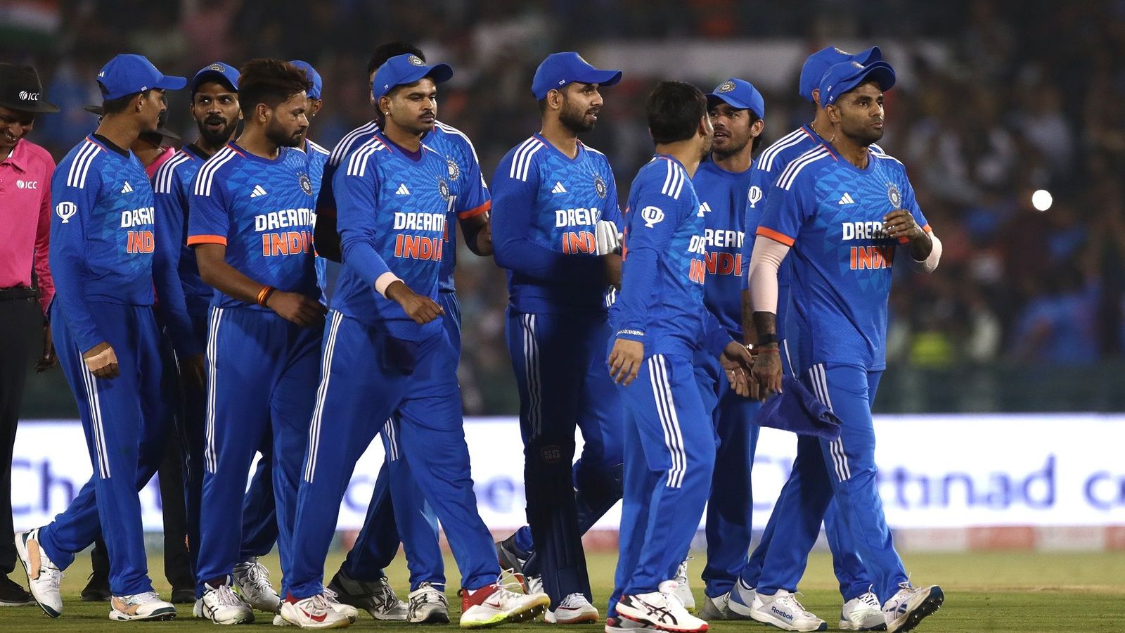 IND vs AUS: ऑस्ट्रेलिया को हराकर भारत ने पाकिस्तान का भी तोड़ दिया गुरूर, टी20 क्रिकेट का सबसे बड़ा रिकॉर्ड ध्वस्त IND vs AUS: ऑस्ट्रेलिया को हराकर भारत ने पाकिस्तान का भी तोड़ दिया गुरूर, टी20 क्रिकेट का सबसे बड़ा रिकॉर्ड ध्वस्त