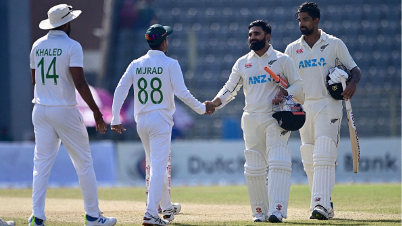 बांग्लादेश ने न्यूजीलैंड को हराते ही टीम इंडिया को दिया तगड़ा झटका, WTC पॉइंट टेबल का बिगाड़ा गणित बांग्लादेश ने न्यूजीलैंड को हराते ही टीम इंडिया को दिया तगड़ा झटका, WTC पॉइंट टेबल का बिगाड़ा गणित