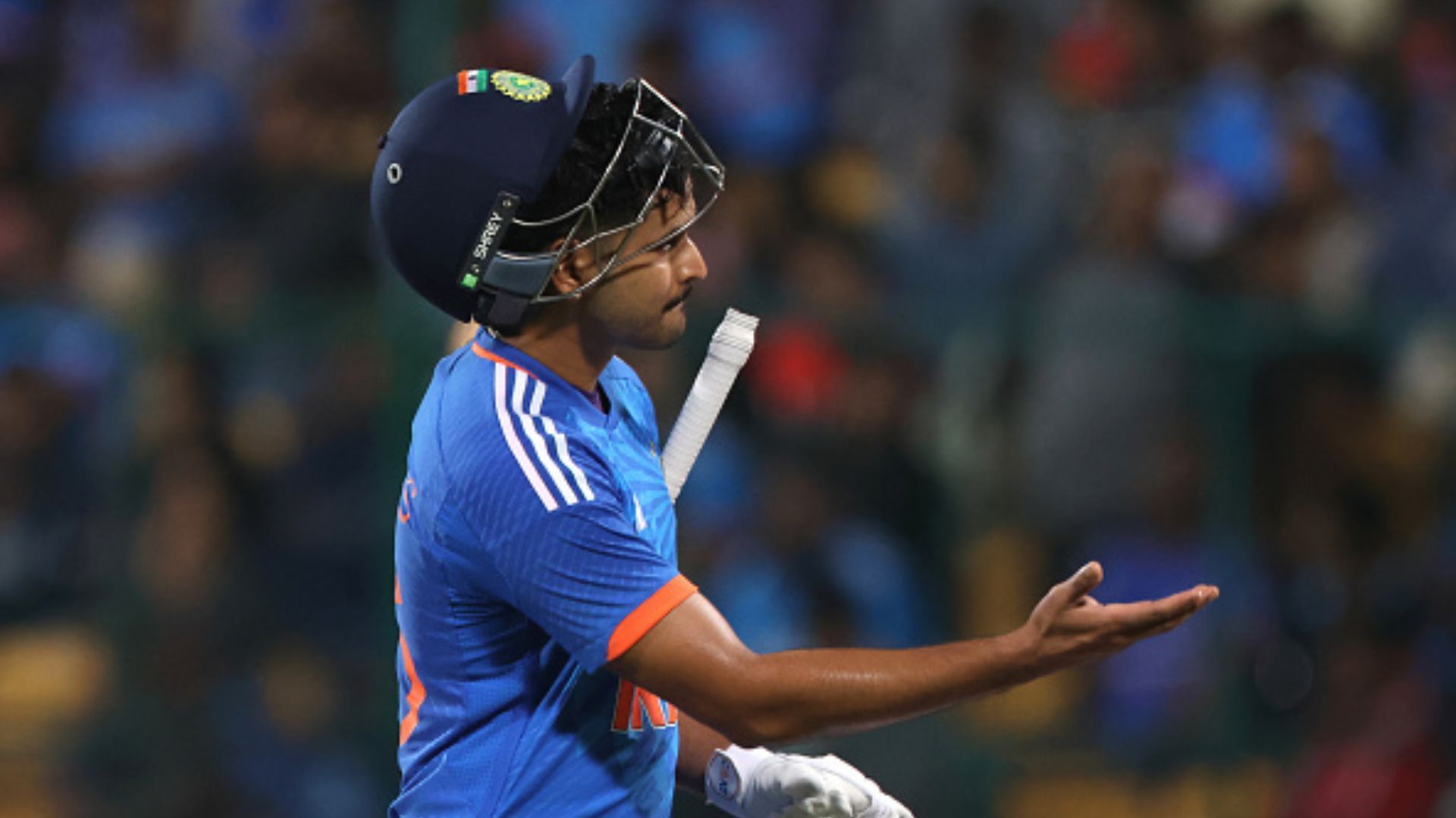 मैच में ऐसा न कर पाने से श्रेयस अय्यर हैं उदास, मिल चुकी है चेतावनी, युवा ड्रेसिंग रूम को लेकर कही अहम बात