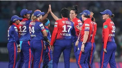 Delhi Capitals Squad : दिल्ली कैपिटल्स ने एनाबेल के लिए खोली तिजोरी, 2.20 करोड़ में खरीदी सिर्फ तीन खिलाड़ी, जानें उनकी पूरी टीम दिल्ली कैपिटल्स की महिला टीम (फोटो क्रेडिट - ट्विटर WPL)