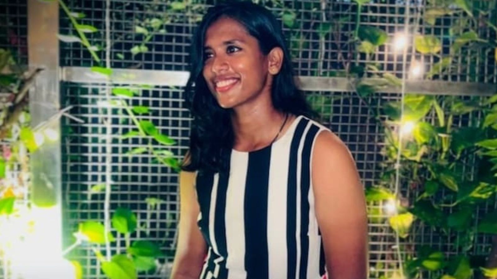 टैक्सी ड्राइवर की बेटी खेलेगी WPL, भारतीय क्रिकेटर के पिता ने दी है ट्रेनिंग, इस मुकाम तक पहुंचने वाली बनी तमिलनाडु की पहली महिला खिलाड़ी  टैक्सी ड्राइवर की बेटी खेलेगी WPL, भारतीय क्रिकेटर के पिता ने दी है ट्रेनिंग, इस मुकाम तक पहुंचने वाली बनी तमिलनाडु की पहली महिला खिलाड़ी