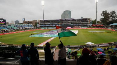 IND vs SA : भारत-साउथ अफ्रीका के बीच पहले T20I पर बारिश ने फेरा पानी, टॉस के लिए भी मैदान में नहीं आ सके कप्तान डरबन का मैदान