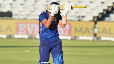 IND vs SA: साउथ अफ्रीका के खिलाफ पूरी टी20 सीरीज से बाहर हो सकता है ये भारतीय स्टार! दीपक चाहर अभी घर पर ही हैं