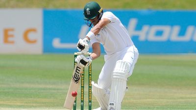 IND A vs SA A: डुप्लेसी के आगे निकला भारतीय बॉलर्स का दम, 8 खिलाड़ियों ने की बॉलिंग फिर भी विकेटों को तरसे साउथ अफ्रीका ए ने भारत ए के सामने पहले अनाधिकारिक टेस्ट में बढ़िया बैटिंग की.