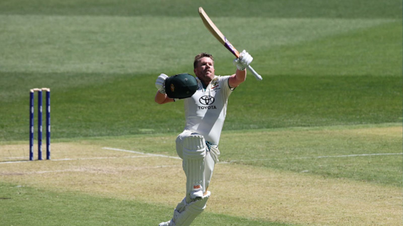 AUS vs PAK: डेविड वॉर्नर ने ठोका 26वां टेस्ट शतक तो मिचेल जॉनसन के मीम होने लगे वायरल, क्यों मनाया अलग तरह का जश्न, खुद किया खुलासा AUS vs PAK: डेविड वॉर्नर ने ठोका 26वां टेस्ट शतक तो मिचेल जॉनसन के मीम होने लगे वायरल, क्यों मनाया अलग तरह का जश्न, खुद किया खुलासा