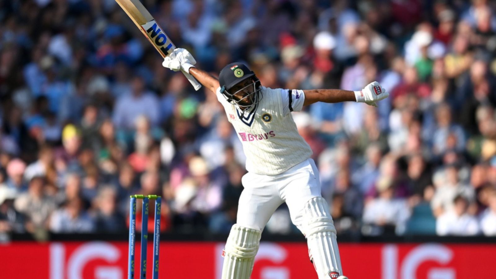 IND A vs SA A: 22 साल के बल्लेबाज के शतक के बाद शार्दुल ठाकुर ने बैटिंग से उड़ाया गर्दा, डुप्लेसी ने ड्रा कराया मैच IND A vs SA A: 22 साल के बल्लेबाज के शतक के बाद शार्दुल ठाकुर ने बैटिंग से उड़ाया गर्दा, डुप्लेसी ने ड्रा कराया मैच