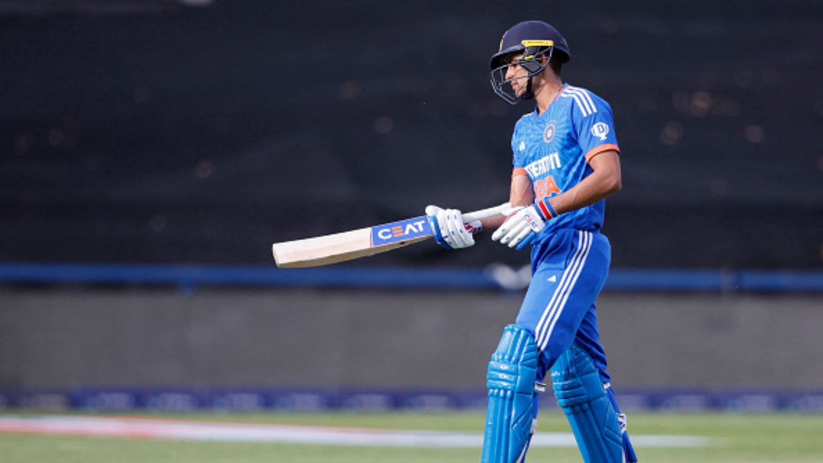 IND vs SA: शुभमन गिल ने आउट देने पर की बच्चों जैसी गलती, जायसवाल ने भी नहीं की मदद, द्रविड़ भी झल्लाए IND vs SA: शुभमन गिल ने आउट देने पर की बच्चों जैसी गलती, जायसवाल ने भी नहीं की मदद, द्रविड़ भी झल्लाए