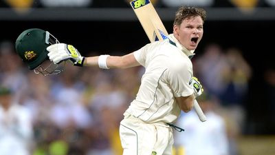 AUS vs PAK: ख्वाजा-स्मिथ ने बढ़ाई पाकिस्तान की परेशानी, ऑस्ट्रेलिया ने बनाई 300 रन की बढ़त स्टीव स्मिथ और उस्मान ख्वाजा ने मिलकर ऑस्ट्रेलिया की पारी को संभाल लिया