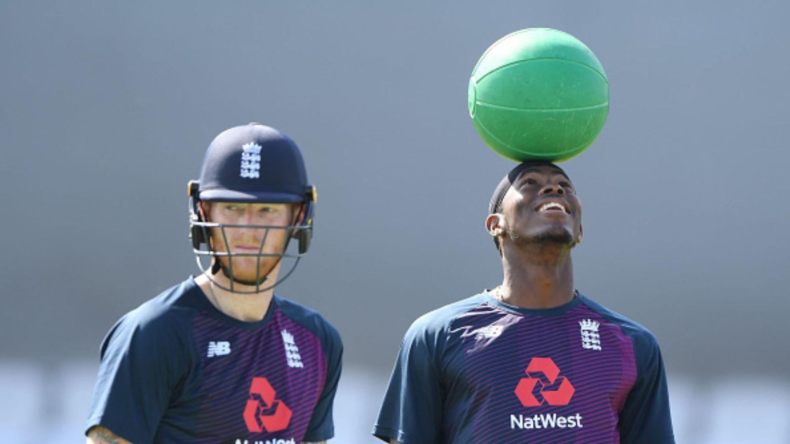 2024 T20 वर्ल्ड कप में क्या बेन स्टोक्स और आर्चर बनेंगे इंग्लैंड का हिस्सा? कोच ने दी बड़ी अपडेट  2024 T20 वर्ल्ड कप में क्या बेन स्टोक्स और आर्चर बनेंगे इंग्लैंड का हिस्सा? कोच ने दी बड़ी अपडेट