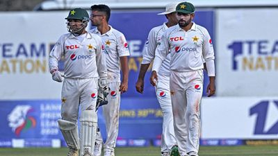 AUS vs PAK: पाकिस्तान ने पूर्व कप्तान को बॉक्सिंग डे टेस्ट से किया बाहर, 12 सदस्यीय स्क्वॉड का ऐलान सरफराज अहमद दूसरे टेस्ट से बाहर