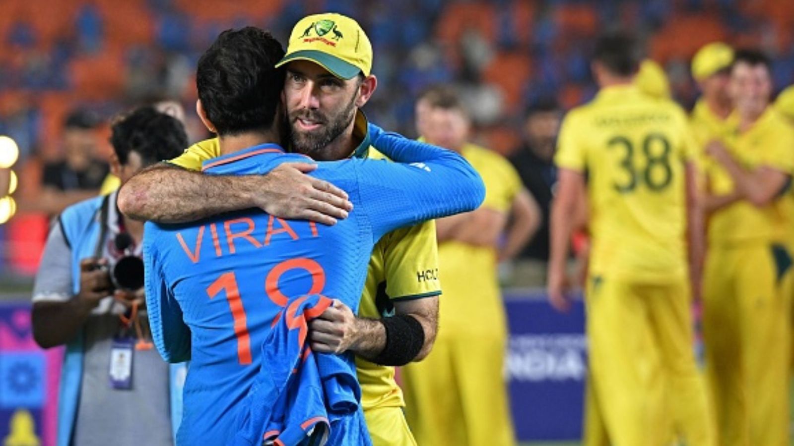 भारत में हुए वर्ल्ड कप 2023 ने तोड़े सभी डिजिटल और ब्रॉडकास्ट रिकॉर्ड, IND vs PAK नहीं फैंस को भाया ये मैच, मैक्सवेल- विराट ने मचाई धूम भारत में हुए वर्ल्ड कप 2023 ने तोड़े सभी डिजिटल और ब्रॉडकास्ट रिकॉर्ड, IND vs PAK नहीं फैंस को भाया ये मैच, मैक्सवेल- विराट ने मचाई धूम