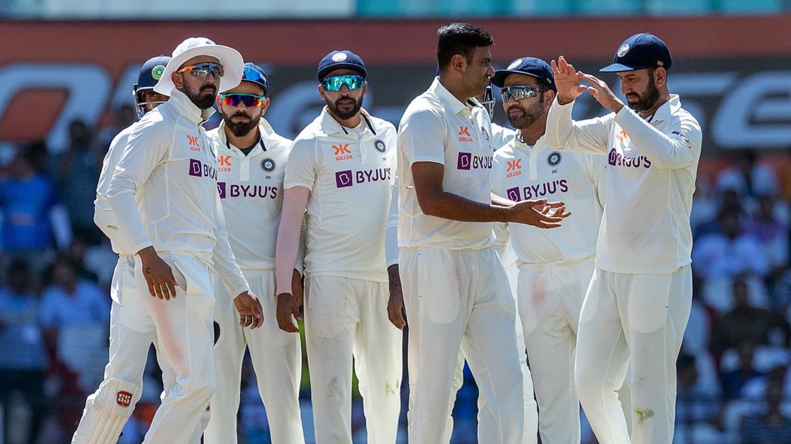 बड़ी खबर: IND vs SA सीरीज के लिए टीम इंडिया में शामिल हुआ धुरंधर खिलाड़ी, पहला टेस्ट हारने के बाद बड़ा बदलाव बड़ी खबर: IND vs SA सीरीज के लिए टीम इंडिया में शामिल हुआ धुरंधर खिलाड़ी, पहला टेस्ट हारने के बाद बड़ा बदलाव