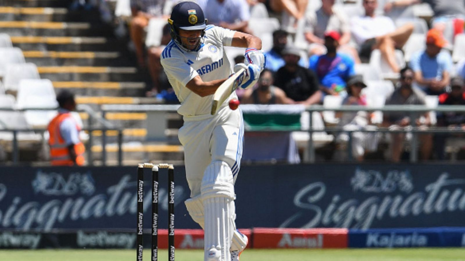 IND vs SA: 'ये एक ही बॉलर है और कोई नहीं है', रोहित शर्मा ने बल्लेबाजी के दौरान शुभमन गिल से क्यों कहा ऐसा, जानें पूरा मामला शुभमन गिल