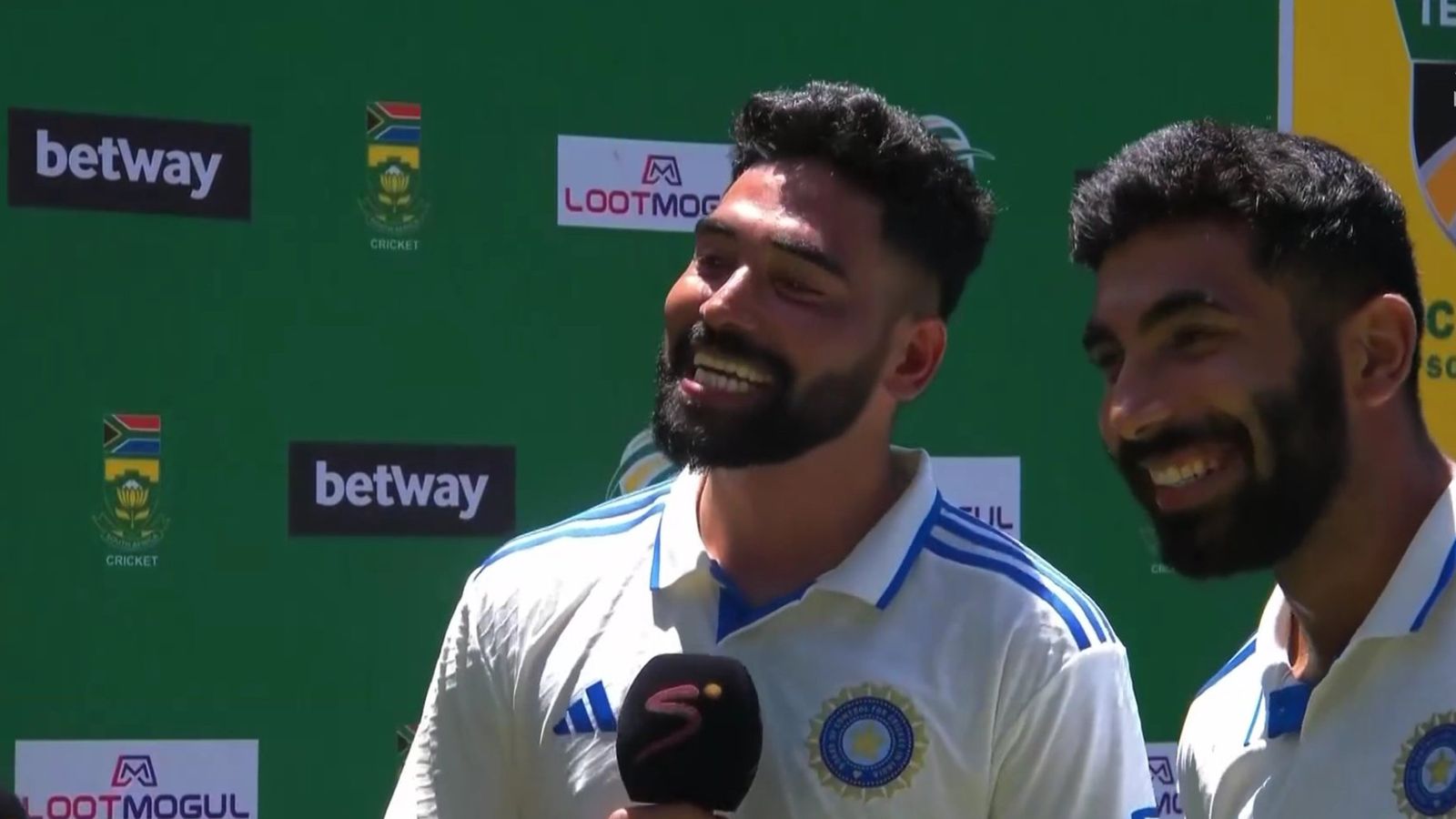 IND vs SA: सिराज-बुमराह ने जीत के बाद खोल दिया कहर बरपाती गेंदबाजी का राज, कहा- जब हम दोनों साथ खेलते हैं तो... IND vs SA: सिराज-बुमराह ने जीत के बाद खोल दिया कहर बरपाती गेंदबाजी का राज, कहा- जब हम दोनों साथ खेलते हैं तो...