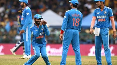 विराट कोहली और जडेजा के बीच ICC ने छेड़ी 'जंग', अश्विन को भी मिल सकता है ये ख़ास अवॉर्ड विराट कोहली और रवींद्र जडेजा