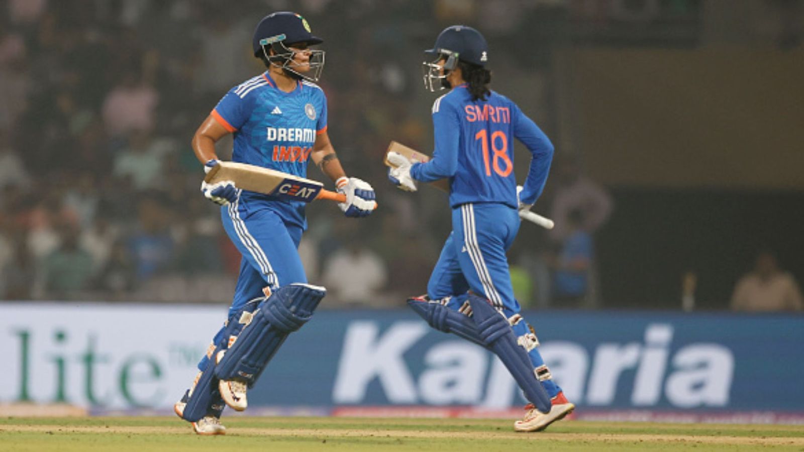 INDW vs AUSW : मांधना और शेफाली के तूफ़ान में उड़ी ऑस्ट्रेलिया, महिला टीम इंडिया ने 9 विकेट से दर्ज की धमाकेदार जीत INDW vs AUSW : मांधना और शेफाली के तूफ़ान में उड़ी ऑस्ट्रेलिया, महिला टीम इंडिया ने 9 विकेट से दर्ज की धमाकेदार जीत