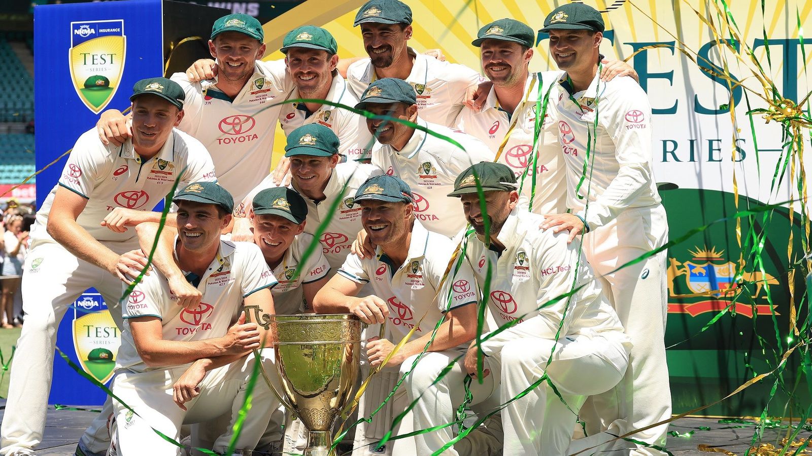 AUS vs PAK: पर्थ, मेलबर्न के बाद सिडनी में भी ऑस्ट्रेलिया का कमाल, पाकिस्तान का किया सूपड़ा साफ, आखिरी टेस्ट में वॉर्नर ने लगाई फिफ्टी AUS vs PAK: पर्थ, मेलबर्न के बाद सिडनी में भी ऑस्ट्रेलिया का कमाल, पाकिस्तान का किया सूपड़ा साफ, आखिरी टेस्ट में वॉर्नर ने लगाई फिफ्टी