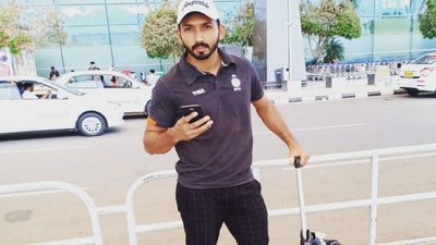 Ranji Trophy: दिल्ली को तबाह करने वाला गेंदबाज, चैंपियन बनने के बाद जिसे अपना 'घर' छोड़ना पड़ा, बंगाल की खाड़ी के पास मिला सहारा गौरव का कोच के साथ सब कुछ सही नहीं चल रहा था