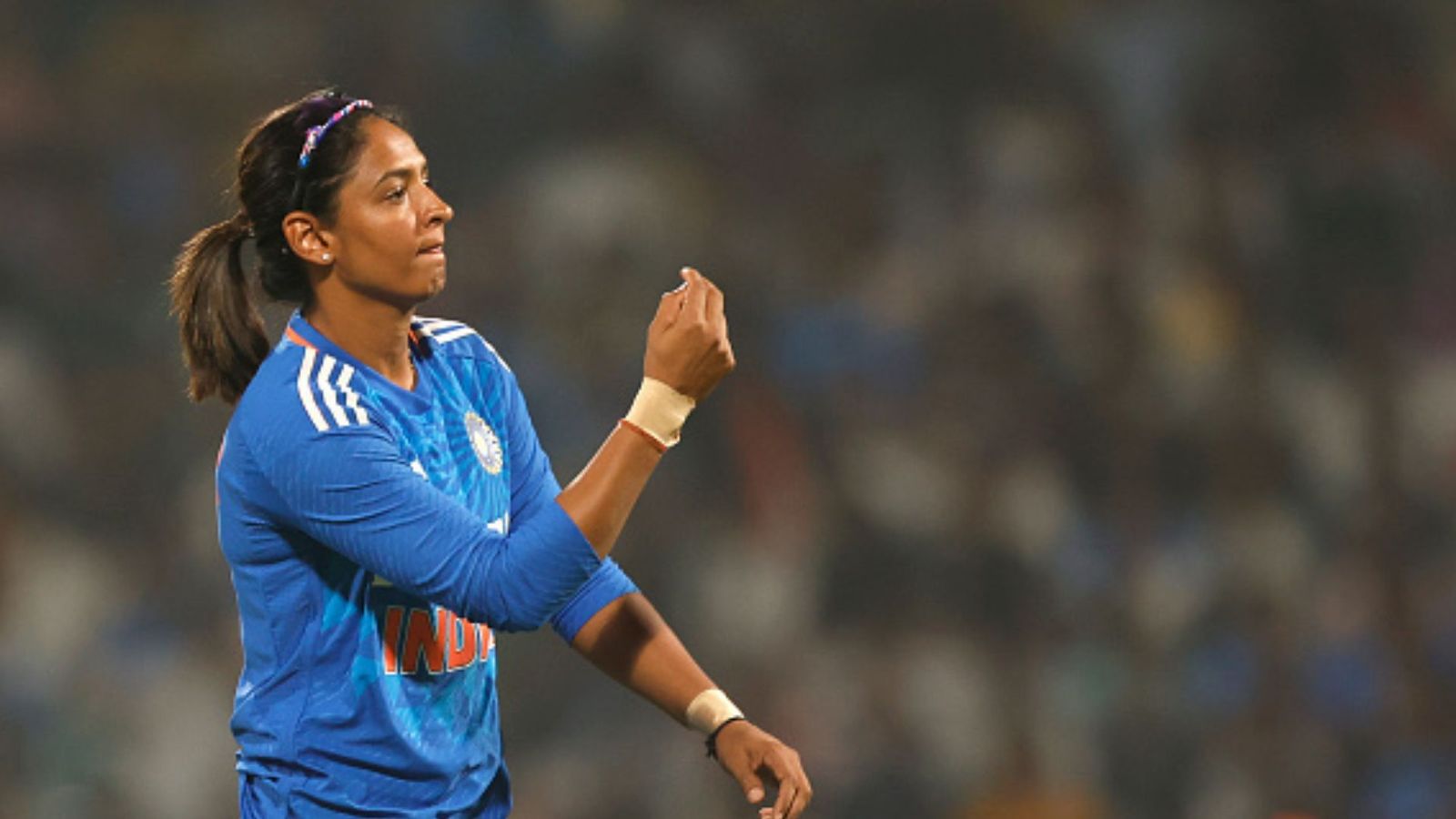 INDW vs AUSW : ऑस्ट्रेलिया से हार के बाद हरमनप्रीत कौर का दर्द आया बाहर, कहा - 19वें ओवर में अगर श्रेयांका... INDW vs AUSW : ऑस्ट्रेलिया से हार के बाद हरमनप्रीत कौर का दर्द आया बाहर, कहा - 19वें ओवर में अगर श्रेयांका...