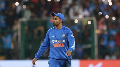 बड़ी खबर: हर्निया की सर्जरी करवाएंगे सूर्यकुमार यादव, डोमेस्टिक सीजन के साथ आईपीएल के इतने मैच करेंगे मिस सूर्यकुमार यादव