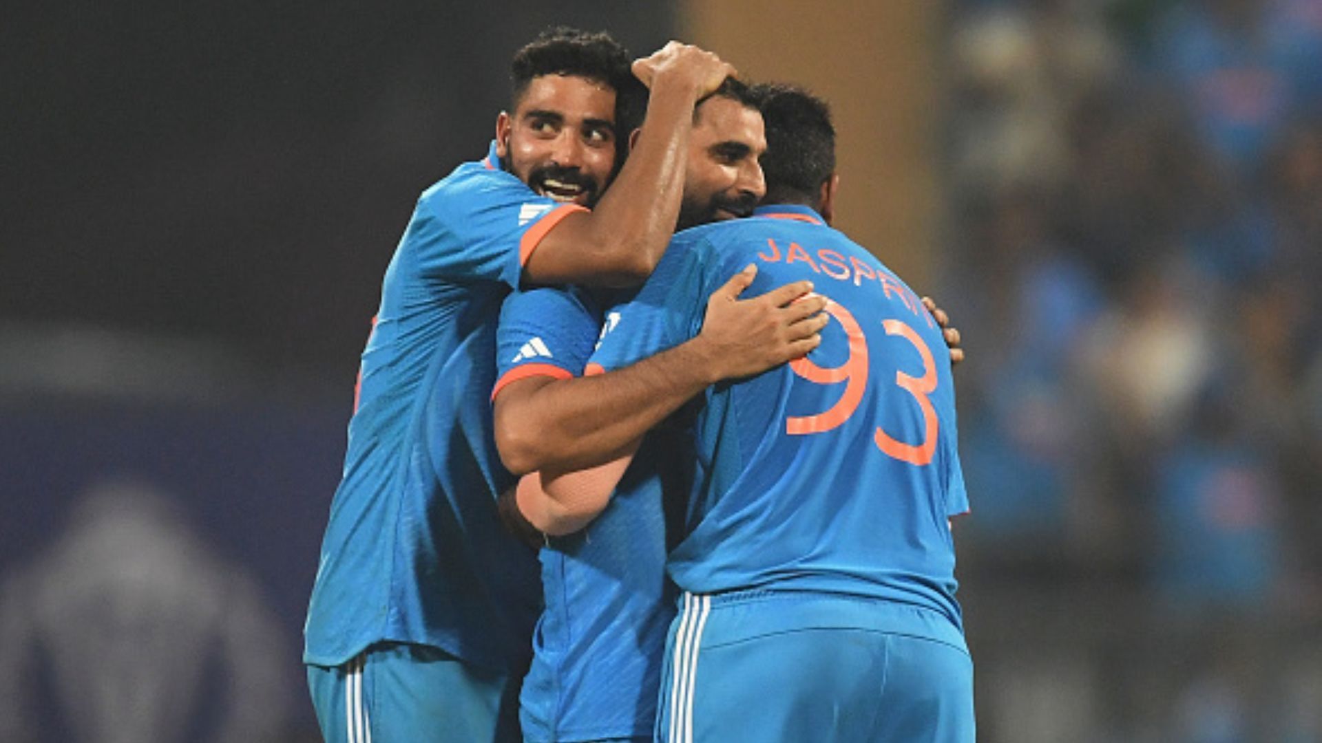 बड़ी खबर: रोहित शर्मा को तगड़ा झटका, टीम इंडिया का सबसे अनुभवी गेंदबाज इंग्लैंड के खिलाफ टेस्ट सीरीज से हो सकता है बाहर
