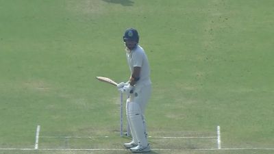 IPL में बुरी तरह ट्रोल होने वाले बल्लेबाज ने ठोका रणजी इतिहास का दूसरा सबसे तेज शतक, ऋषभ पंत का रिकॉर्ड बाल-बाल बचा रियान पराग