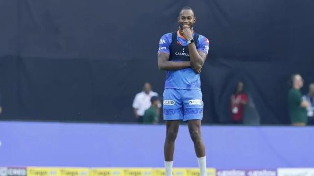 जोफ्रा आर्चर ने मुंबई इंडियंस को फिर से दिया जोर का झटका, इस टूर्नामेंट में नहीं खेलेंगे जोफ्रा आर्चर पिछले दो साल से चोट से परेशान हैं.