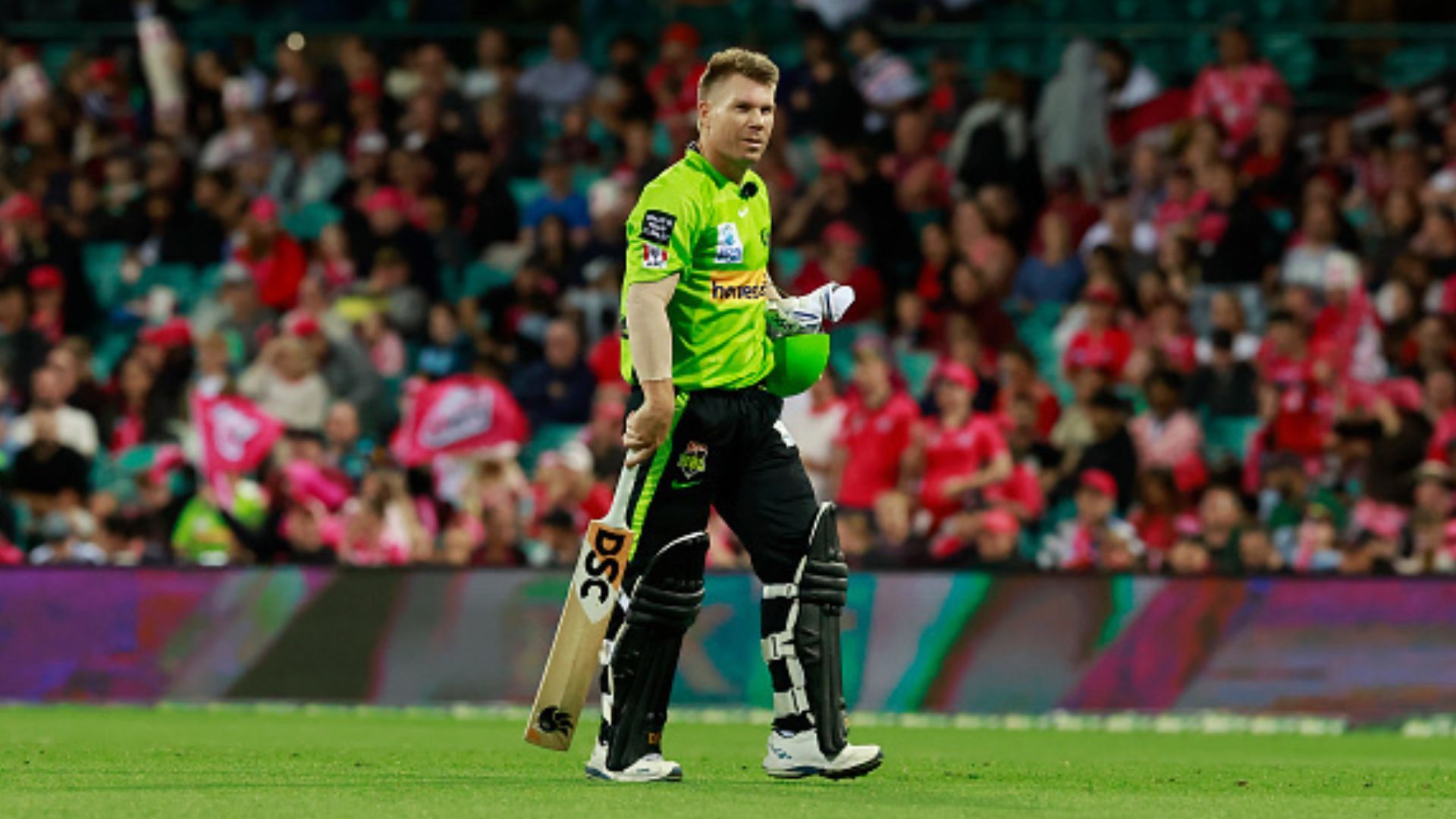 रिटायरमेंट के बाद अब बिग बैश लीग पर चढ़ा डेविड वॉर्नर का रंग, हेलिकॉप्टर से SCG पर करेंगे लैंड, जानें पूरा मामला