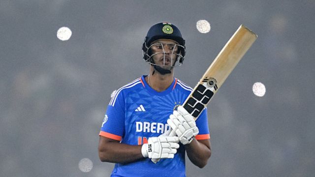 IND vs AFG: 40 गेंदों पर नॉटआउट 60 रन ठोकने वाले शिवम दुबे के खेल को सुधारने पर चर्चा, जीत के बाद मैच विनर ने कप्तान रोहित शर्मा से बातचीत का किया खुलासा शिवम दुबे प्लेयर ऑफ द मैच रहे
