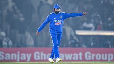 IND vs AFG: रोहित शर्मा का T20I में 'शतक' के साथ कमबैक,  भारतीय कप्तान ने मोहाली में रचा इतिहास   रोहित शर्मा अफगानिस्तान के खिलाफ जीरो पर आउट हो गए थे