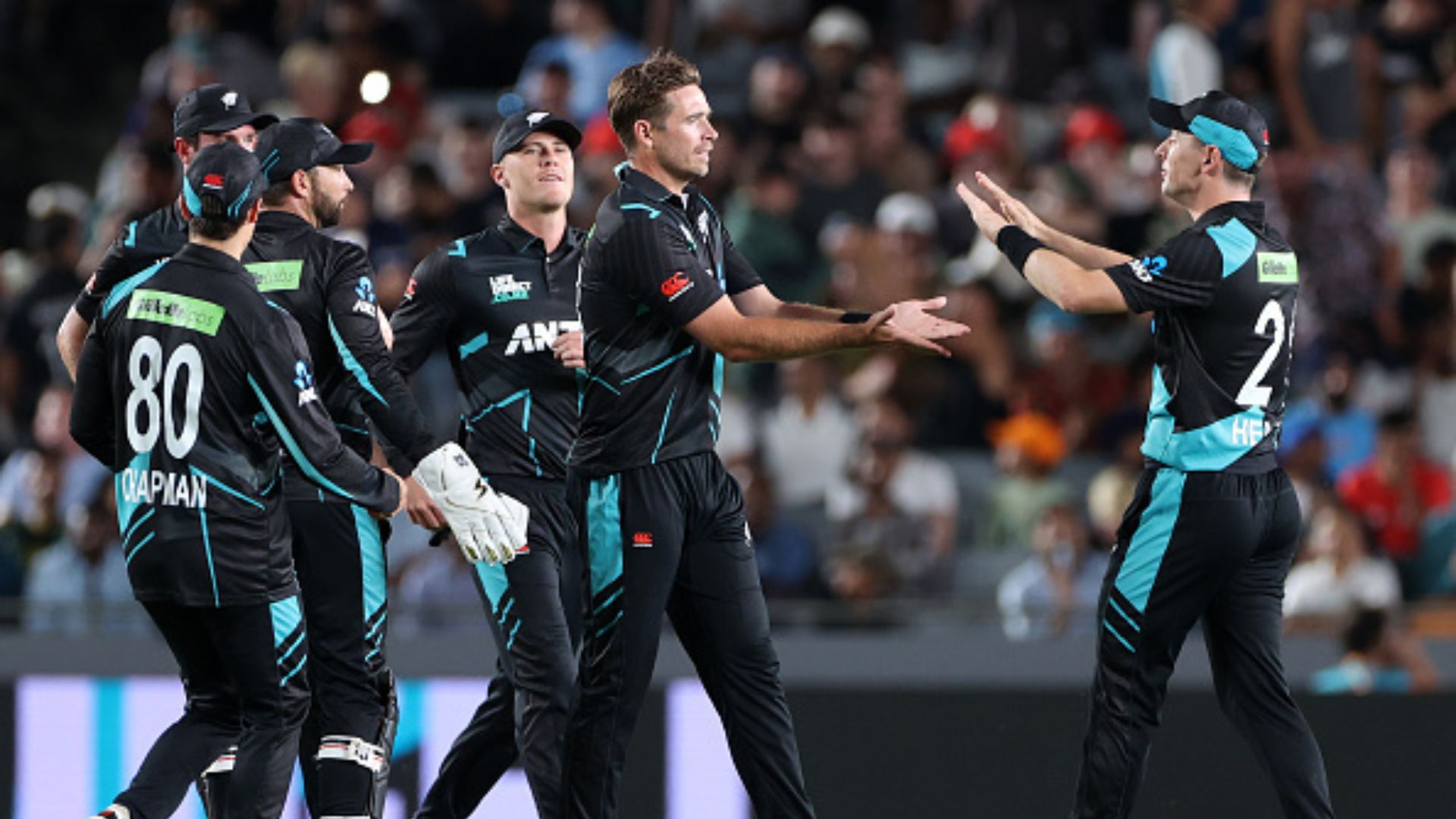 NZ vs PAK: न्यूजीलैंड में खुली पाकिस्तानी बॉलिंग और बैटिंग की पोल, रिकॉर्डतोड़ रन लुटाने के बाद मिली करारी हार