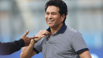 'ये किसी काम का नहीं रहा, इसे मर जाना चाहिए', सचिन तेंदुलकर को अपना फैन बनाने वाले भारतीय क्रिकेटर को सुनने पड़े ऐसे ताने आमिर हुसैन ने सचिन तेंदुलकर को भी अपना फैन बना दिया