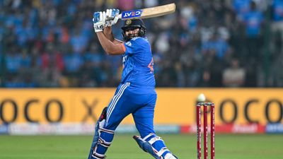 IND vs AFG: आलोचकों को रोहित शर्मा का करारा जवाब, 2 डक के बाद ठोका तूफानी शतक, 14 महीने बाद धमाकेदार वापसी रोहित शर्मा