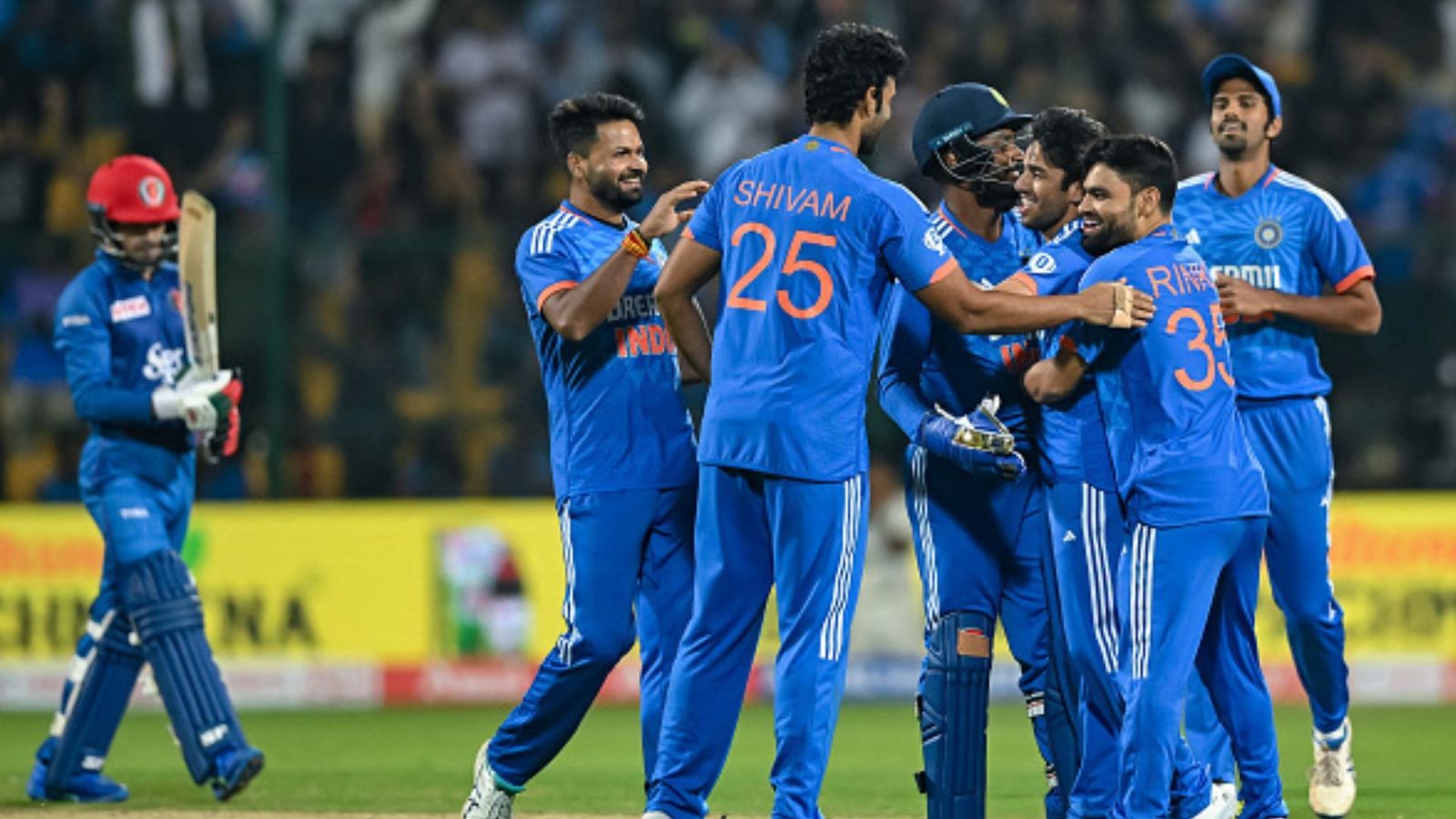 IND vs AFG : डबल सुपर ओवर के रोमांच में टीम इंडिया ने अफगानिस्तान का सूपड़ा किया साफ, पाकिस्तान को पछाड़ भारत ने बनाया वर्ल्ड रिकॉर्ड IND vs AFG : डबल सुपर ओवर के रोमांच में टीम इंडिया ने अफगानिस्तान का सूपड़ा किया साफ, पाकिस्तान को पछाड़ भारत ने बनाया वर्ल्ड रिकॉर्ड