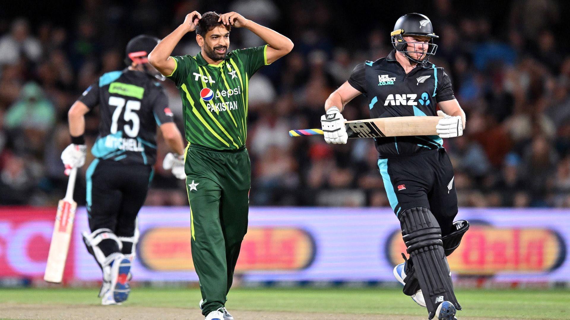 NZ vs PAK: पाकिस्तान 20 रन पर 3 विकेट गिराकर भी हारा, रिजवान की लड़ाई गई बेकार, न्यूजीलैंड ने लगाया जीत का चौका