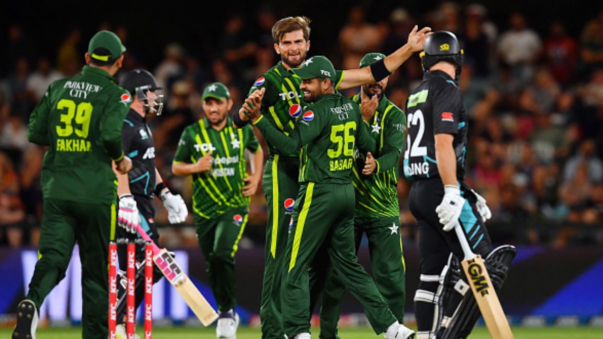 NZ vs PAK: कप्तान के तौर पर शाहीन अफरीदी को मिली पहली जीत, आखिरी टी20 मुकाबले में 42 रन से जीता पाकिस्तान, सबसे ज्यादा उम्र वाला खिलाड़ी चमका NZ vs PAK: कप्तान के तौर पर शाहीन अफरीदी को मिली पहली जीत, आखिरी टी20 मुकाबले में 42 रन से जीता पाकिस्तान, सबसे ज्यादा उम्र वाला खिलाड़ी चमका