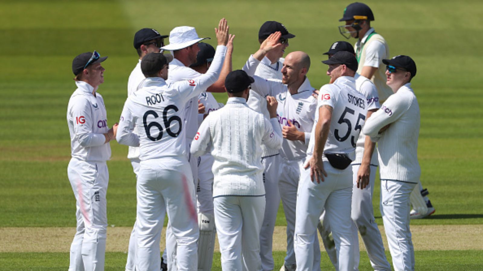 IND vs ENG: इंग्लैंड ने हैरी ब्रूक के रिप्लेसमेंट का किया ऐलान, ऑस्ट्रेलिया से बुलाया खिलाड़ी, डेढ़ साल पहले खेला था टेस्ट IND vs ENG: इंग्लैंड ने हैरी ब्रूक के रिप्लेसमेंट का किया ऐलान, ऑस्ट्रेलिया से बुलाया खिलाड़ी, डेढ़ साल पहले खेला था टेस्ट