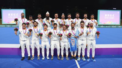 पेरिस ओलिंपिक में भारतीय हॉकी टीम को मिला सबसे मुश्किल पूल, चार ओलिंपिक चैंपियंस की मिलेगी ग्रुप में चुनौती भारत ने एशियन गेम्स में गोल्ड जीतकर पेरिस ओलिंपिक के लिए क्वालिफाई किया था