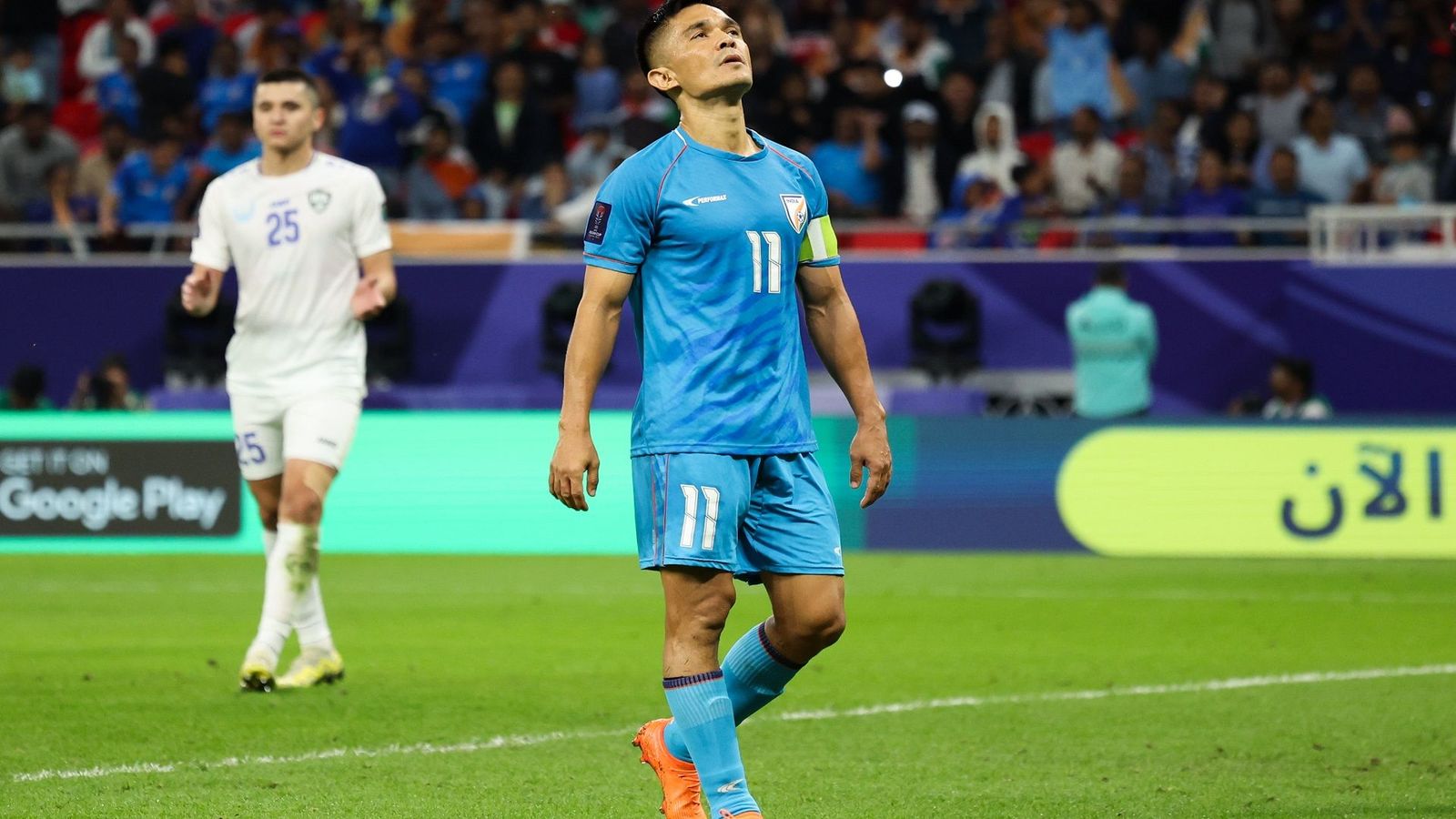 AFC Asian Cup: भारत को टूर्नामेंट में बने रहने के लिए जीत जरूरी, सामने सीरिया की चुनौती, जानें सुनील छेत्री के लिए कितनी मुश्किल है राह AFC Asian Cup: भारत को टूर्नामेंट में बने रहने के लिए जीत जरूरी, सामने सीरिया की चुनौती, जानें सुनील छेत्री के लिए कितनी मुश्किल है राह