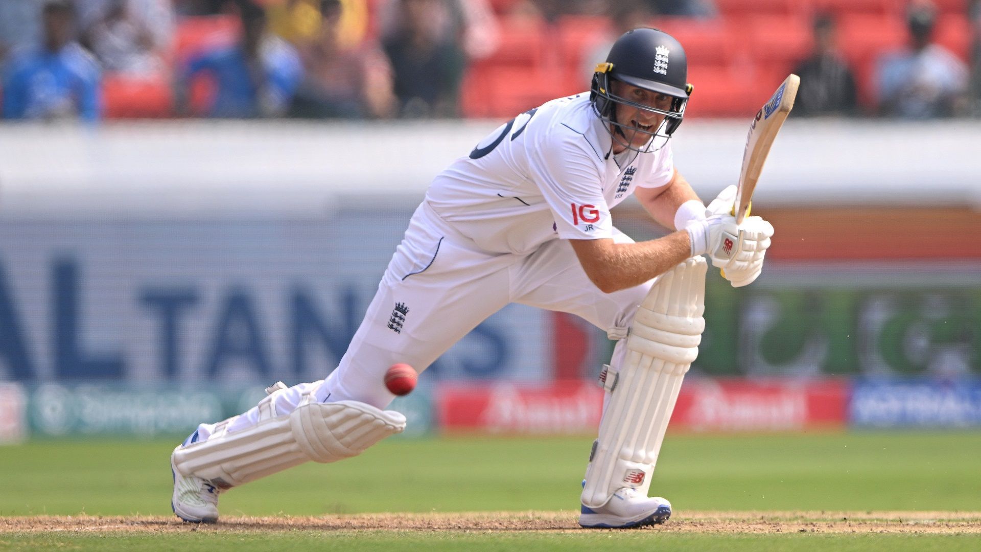 IND vs ENG: जो रूट के LBW डिसीजन पर क्‍यों मचा बवाल? बिना गेंद बैट पर लगे अंपायर को कैसे दिख गए स्पाइक्स, सोशल मीडिया पर मचा कोहराम