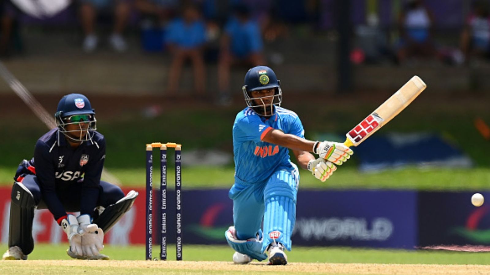 U-19 World Cup : केएल राहुल के साथी ने 108 रन की पारी से मचाया बवाल, भारत ने अमेरिका को 201 रनों से बुरी तरह रौंदा U-19 World Cup : केएल राहुल के साथी ने 108 रन की पारी से मचाया बवाल, भारत ने अमेरिका को 201 रनों से बुरी तरह रौंदा