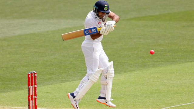 Visakhapatnam Test में दोहरा शतक जड़ने वाला भारतीय ओपनर अगले मैच में नहीं खेल पाएगा, 23 साल का खिलाड़ी बनेगा कप्तान! जानिए वजह मयंक अग्रवाल ने साल 2019 में विशाखापट्टनम टेस्ट में दोहरा शतक लगाया था