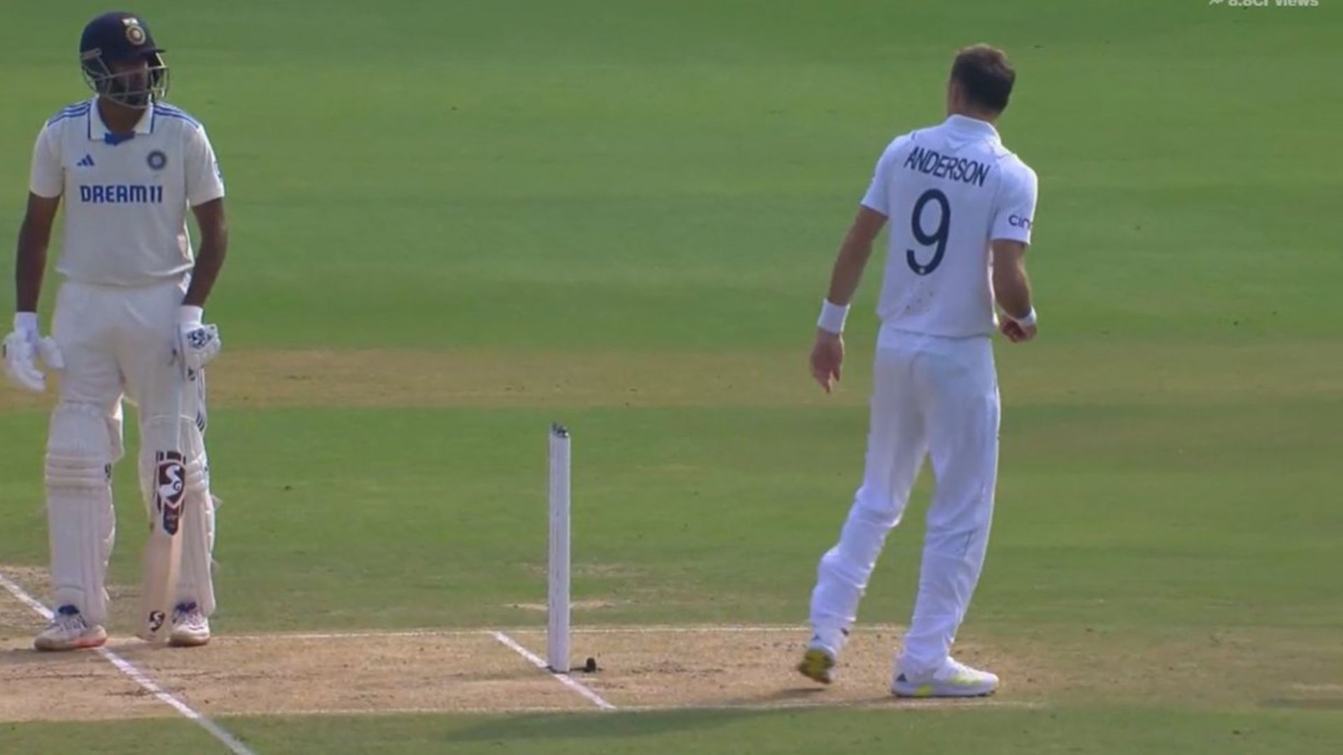IND vs ENG: अश्विन-एंडरसन विशाखापतनम टेस्ट में भिड़े, भारतीय स्पिनर की इस हरकत से परेशान हुआ इंग्लिश खिलाड़ी, अंपायर से की शिकायत, देखिए Video