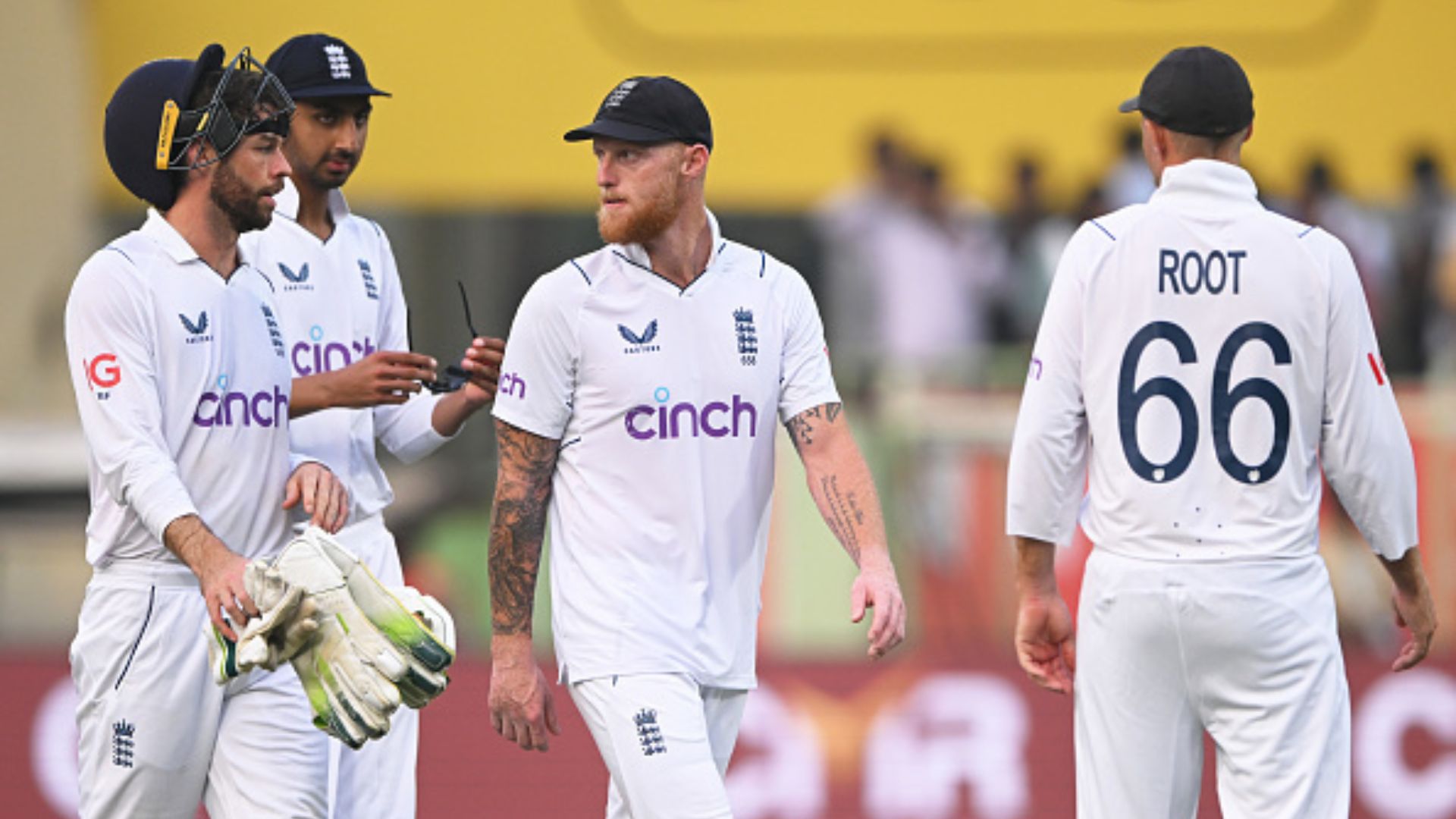IND vs ENG: इंग्लैंड को विशाखापतनम टेस्ट में लगा जोर का झटका, धुरंधर खिलाड़ी चोटिल, खेलना हुआ मुश्किल!