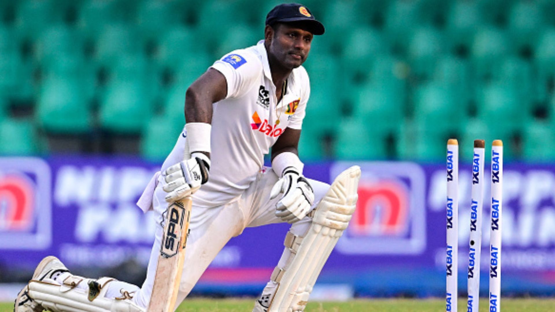 SL vs AFG: वर्ल्ड कप में टाइम्ड आउट होने वाले एंजेलो मैथ्यूज की किस्मत ने दिया फिर धोखा, इस बार तो ऐसे आउट हुए कि फैंस भी हंसने लगे, VIDEO SL vs AFG: वर्ल्ड कप में टाइम्ड आउट होने वाले एंजेलो मैथ्यूज की किस्मत ने दिया फिर धोखा, इस बार तो ऐसे आउट हुए कि फैंस भी हंसने लगे, VIDEO