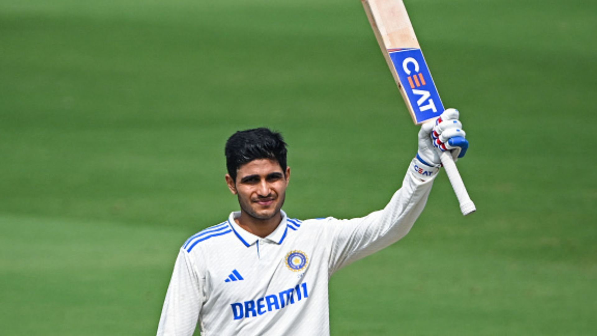 IND vs ENG : शुभमन गिल ने 11 महीने बाद विशाखापत्तनम में पिता के सामने जड़ा स्पेशल शतक, कहा - उनके मैदान में होने से...
