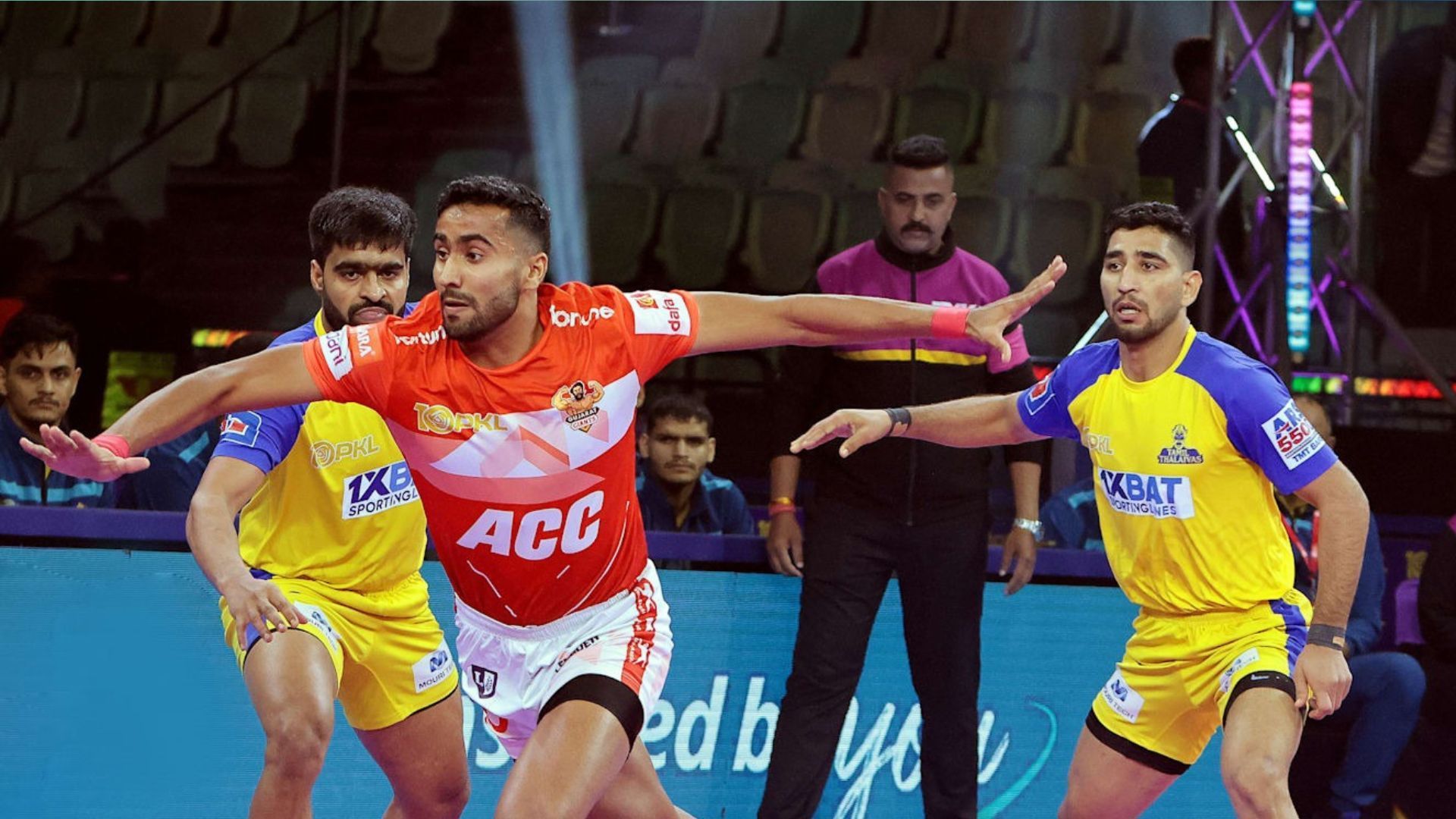 Pro Kabaddi League: तमिल थलाइवाज को 42-20 से हराकर चौथे नंबर पर पहुंची गुजरात, बेंगलुरु बुल्स ने यू मुंबा को पीटा