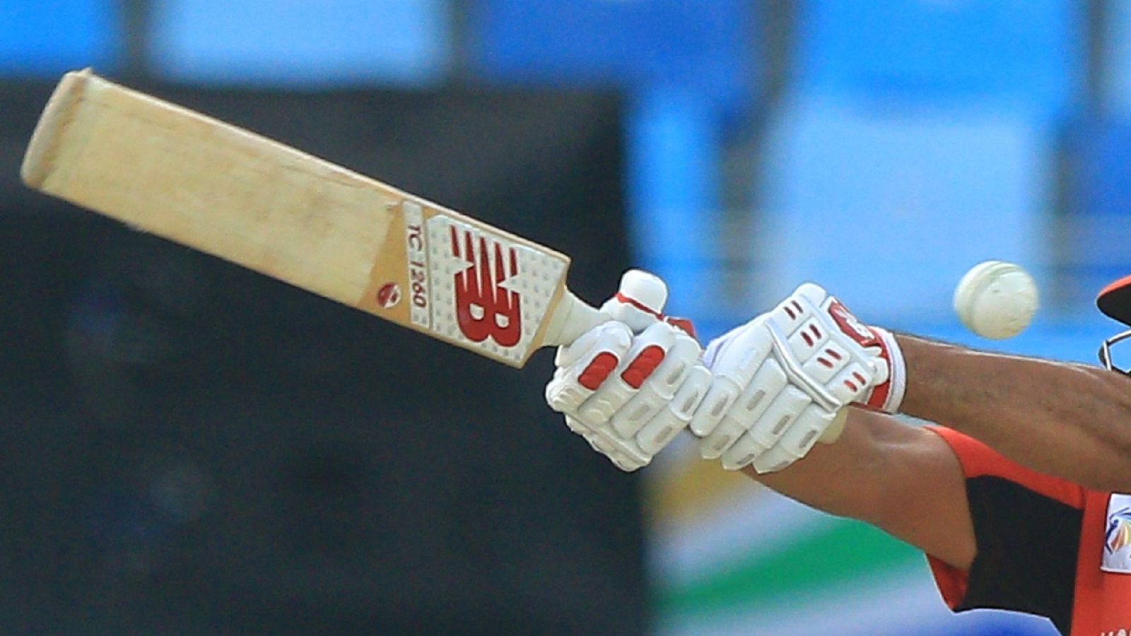 Babar century: 44 गेंद और 105 रन, बाबर के तूफान के दम पर टीम ने खड़ा किया 439 रनों का पहाड़ Babar century: 44 गेंद और 105 रन, बाबर के तूफान के दम पर टीम ने खड़ा किया 439 रनों का पहाड़