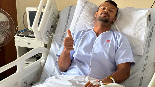 Ranji Trophy 2023-24: मयंक अग्रवाल अस्पताल में 'जंग' जीतकर मैदान पर वापसी करने के लिए तैयार, प्लेन में चढ़ते ही बिगड़ गई थी तबीयत मयंक अग्रवाल ने अस्पताल से अपनी फोटो शेयर करके बताया था कि वो ठीक हैं